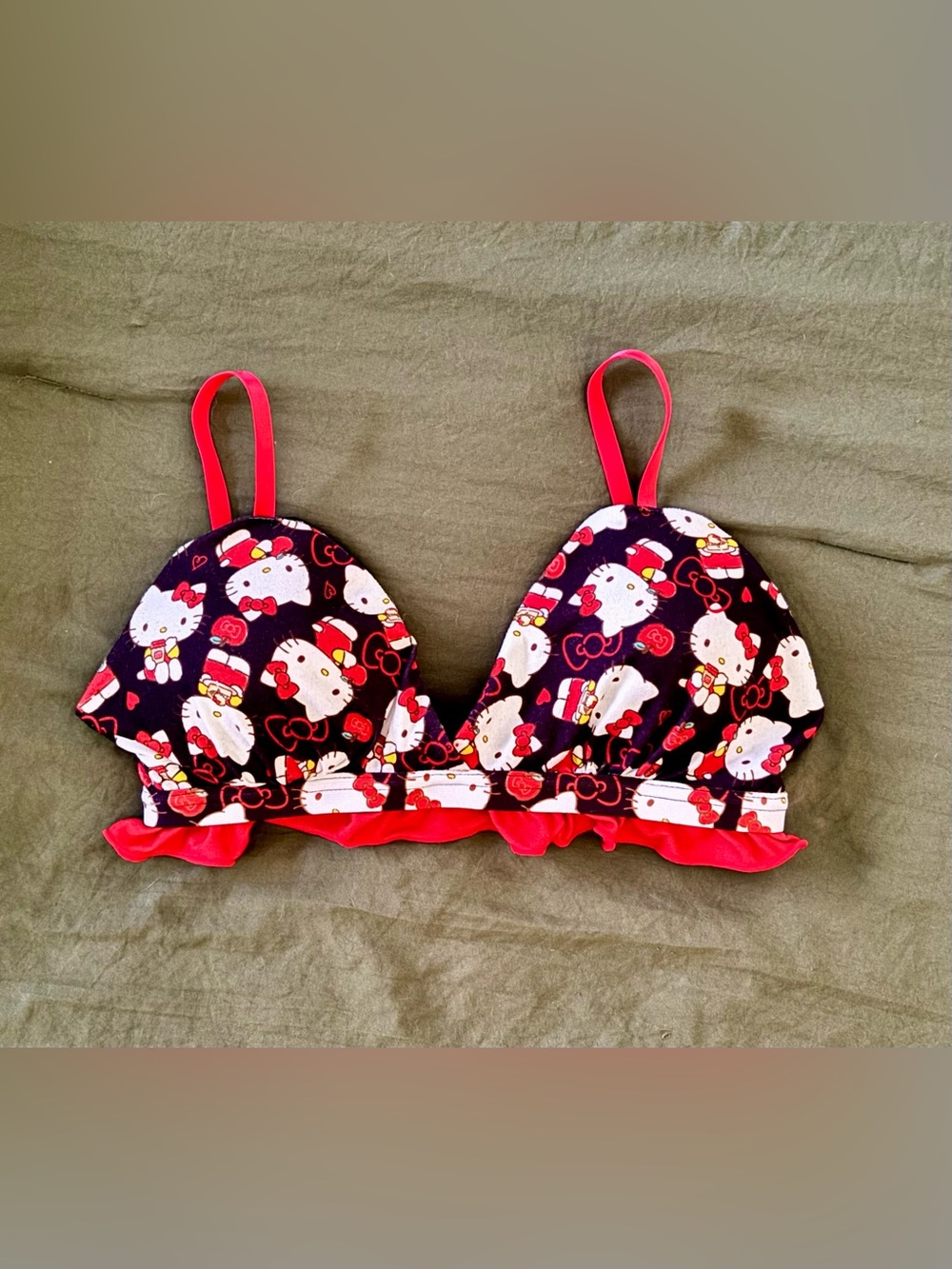 Sanrio - Hello Kitty Black & Red Ruffle Bralette